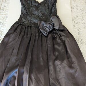 Vintage Scott McClintock '80s Lace Made in USA Formal Black Dress